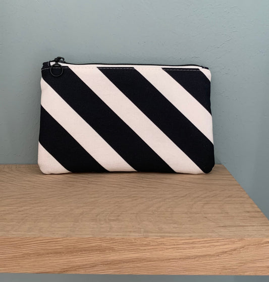 Kosmetiktasche - black and white