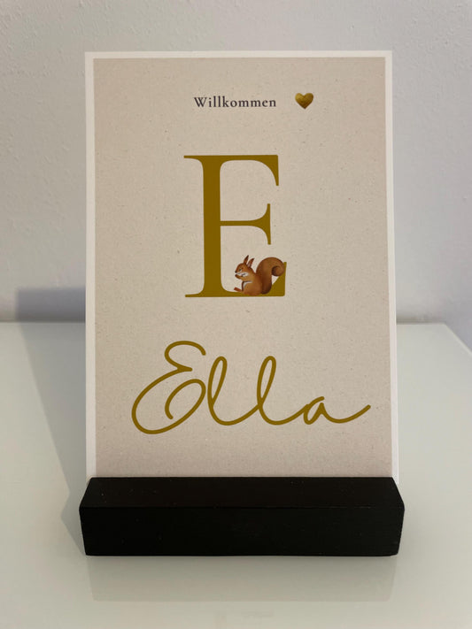Karte zur Geburt mit Anfangsbuchstabe